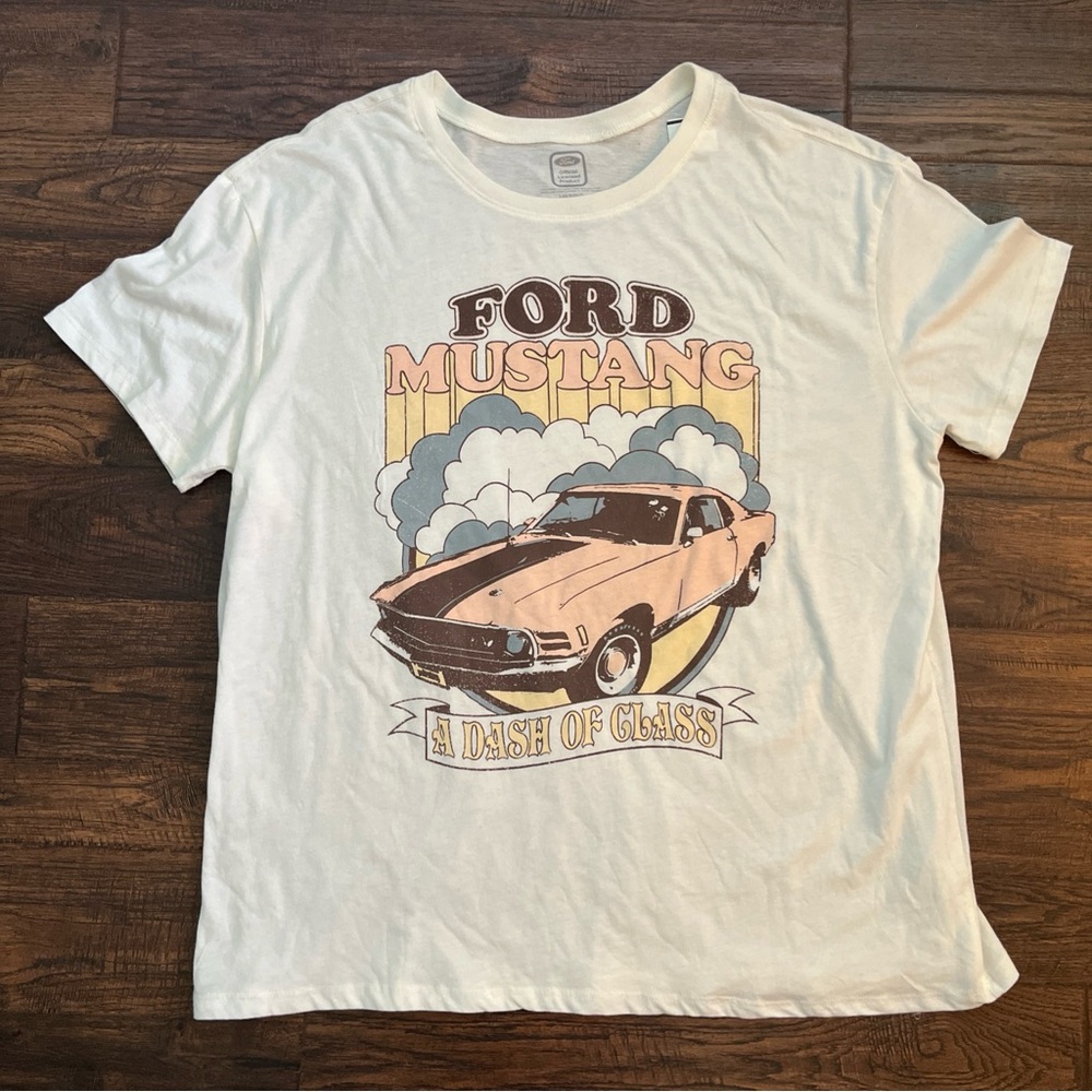 Ford Mustang Unisex T-Shirt Casual Short Sleeve Cars Automobiles Size XL Cream